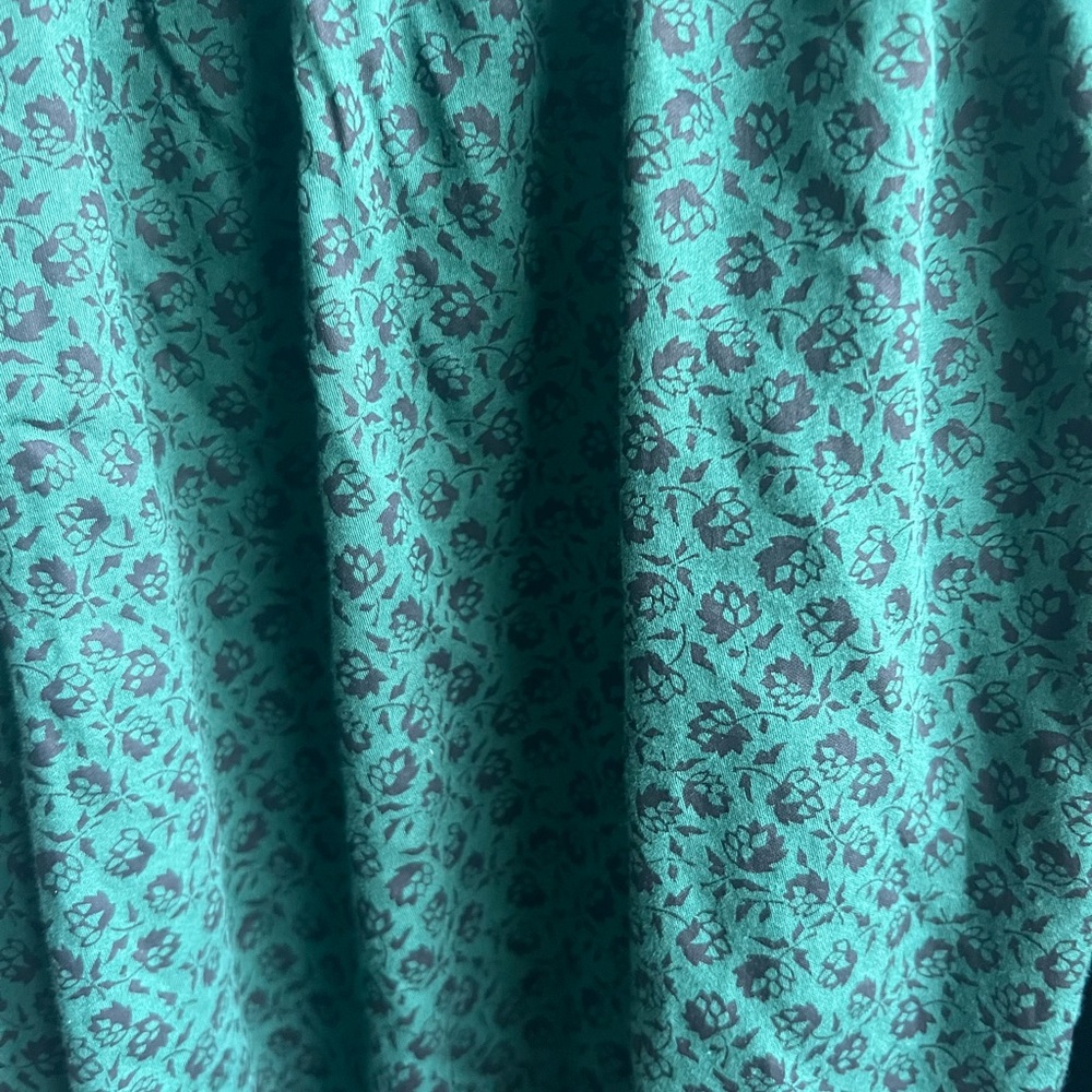 Gap Woman’s Smocked Flutter Sleeve Midi Dress. Gr… - image 4